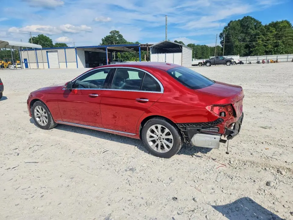 2019 MERCEDES-BENZ E 300  