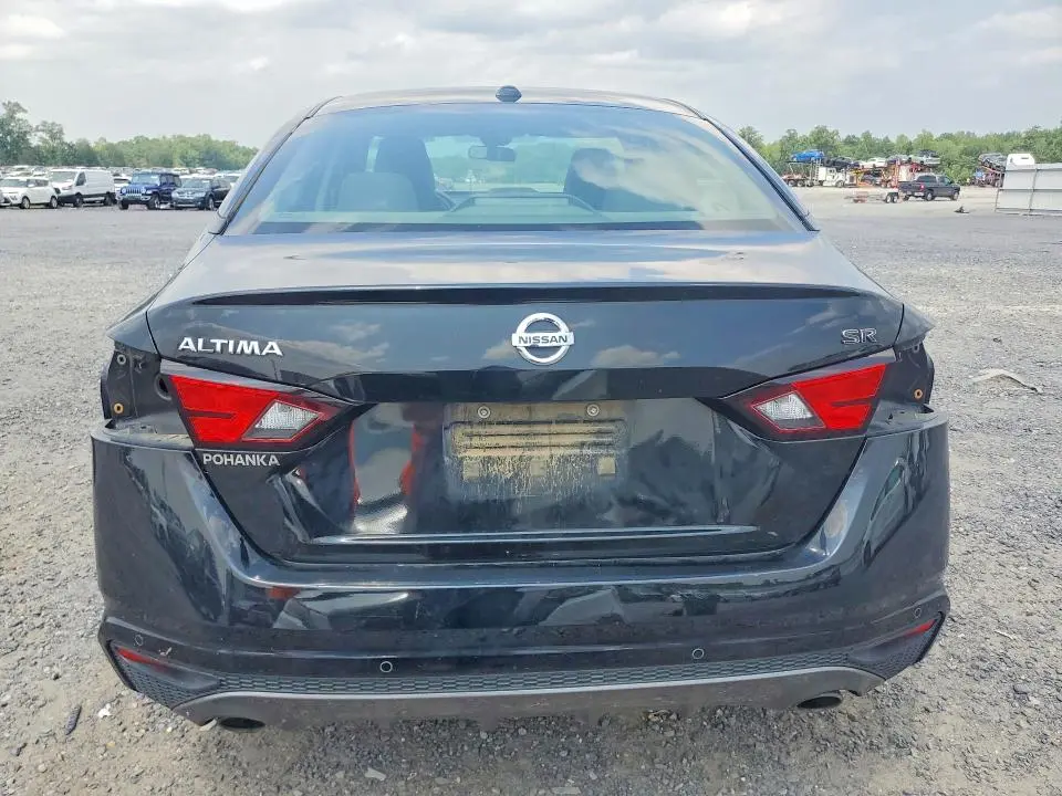 2022 NISSAN ALTIMA SR  