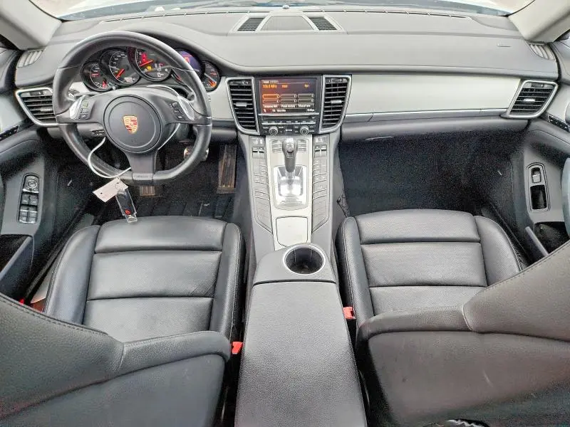 2011 PORSCHE PANAMERA 2  