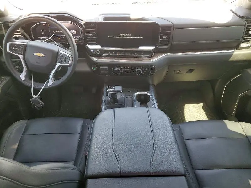 2024 CHEVROLET SILVERADO K1500 LT  