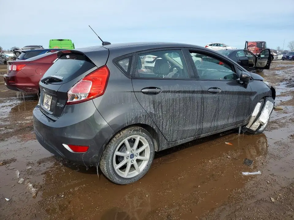 2016 FORD FIESTA SE  