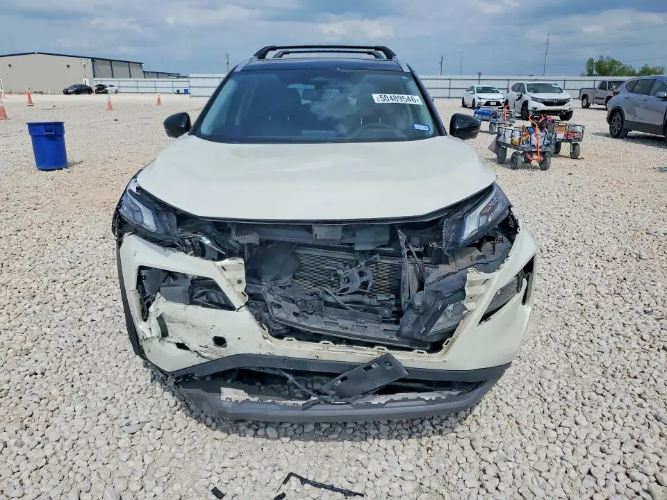 2021 NISSAN ROGUE SL  