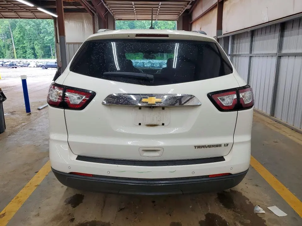 2014 CHEVROLET TRAVERSE LT  
