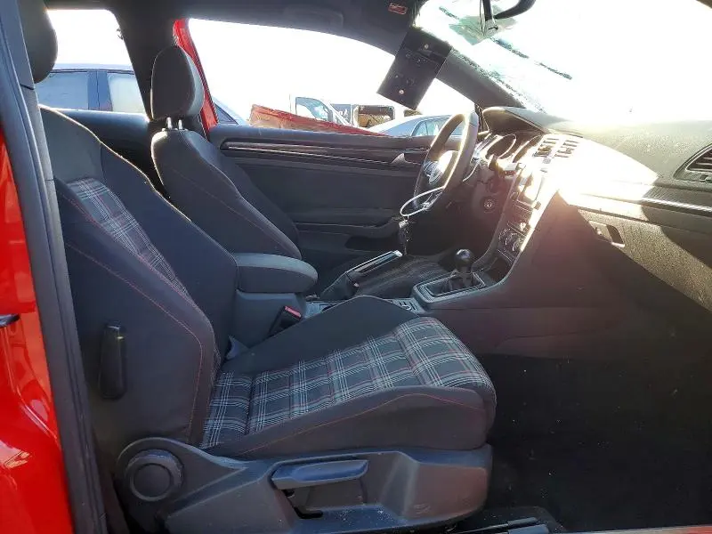 2016 VOLKSWAGEN GTI S  