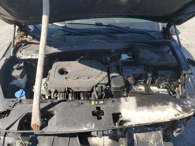 2019 HYUNDAI SANTA FE SE  