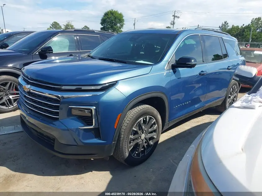 2026 CHEVROLET TRAVERSE FWD LT