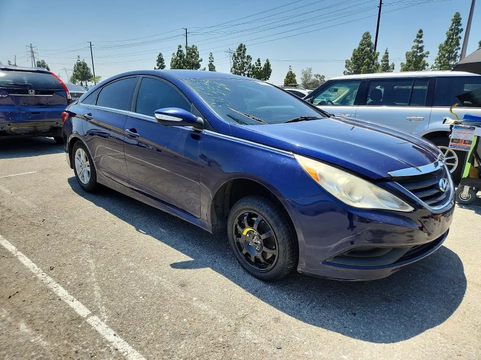 2014 HYUNDAI SONATA GLS  