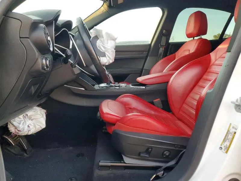 2022 ALFA ROMEO STELVIO   