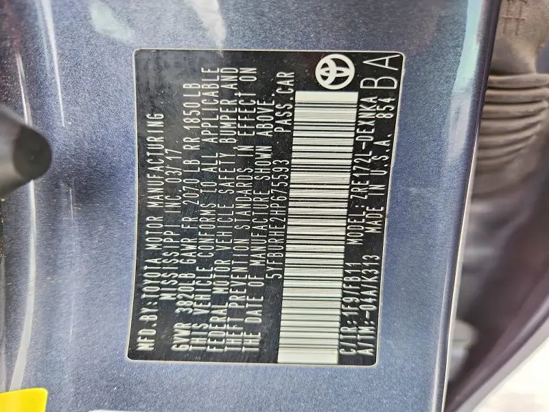 2017 TOYOTA COROLLA LE  