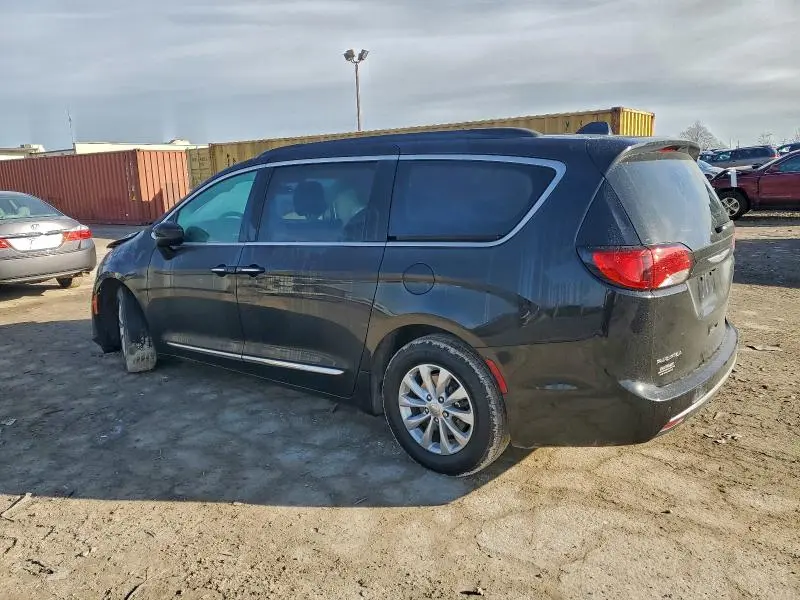 2017 CHRYSLER PACIFICA TOURING L  