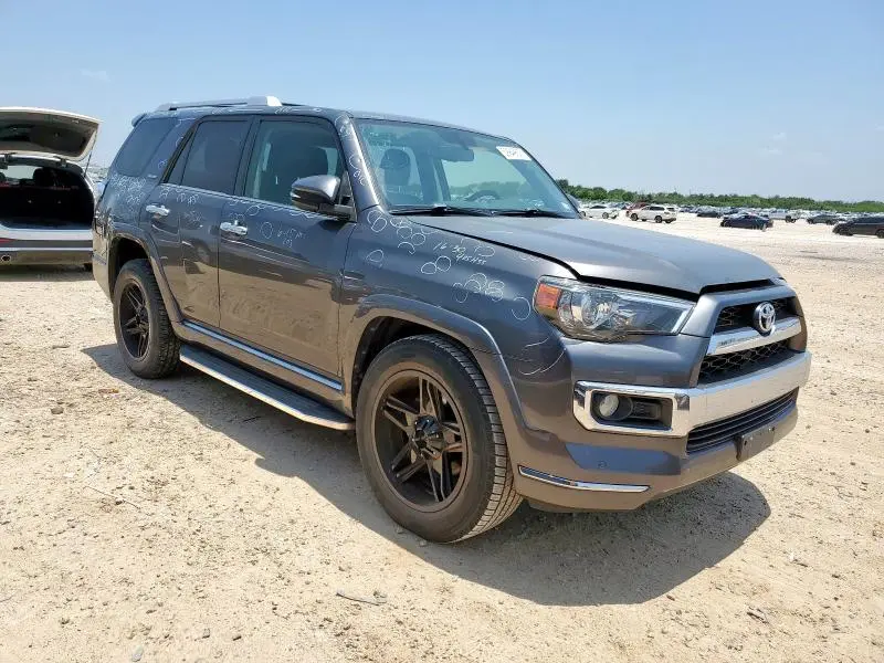 2016 TOYOTA 4RUNNER SR5  