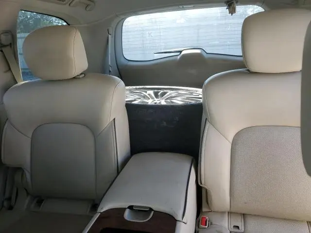 2019 INFINITI QX80 LUXE  