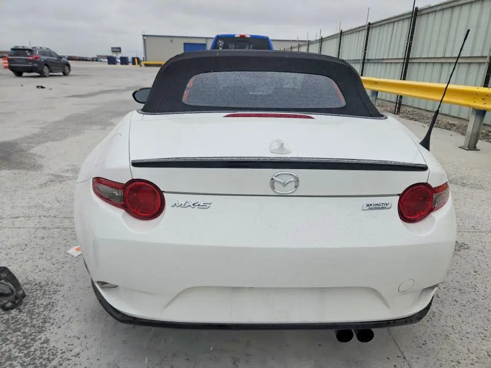 2016 MAZDA MX-5 MIATA CLUB  