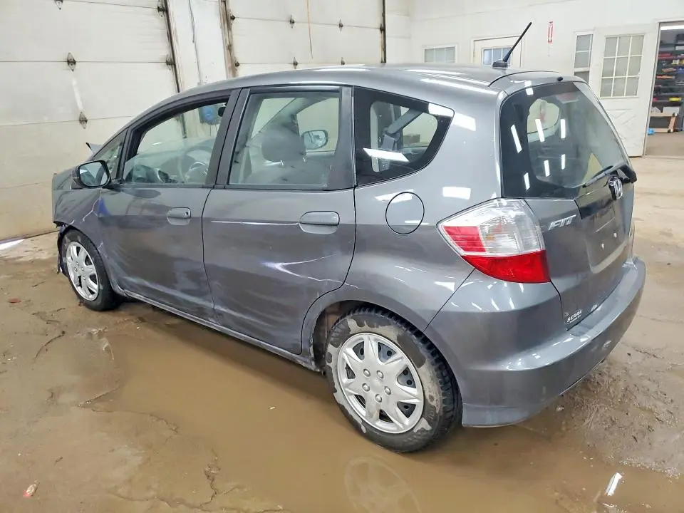 2013 HONDA FIT   