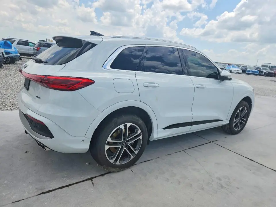 2025 AUDI Q5 PREMIUM  