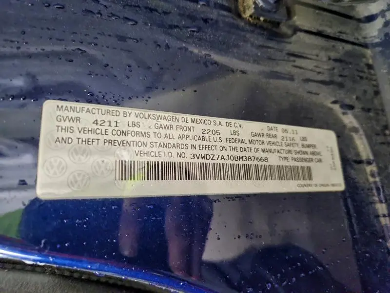 2011 VOLKSWAGEN JETTA SE  