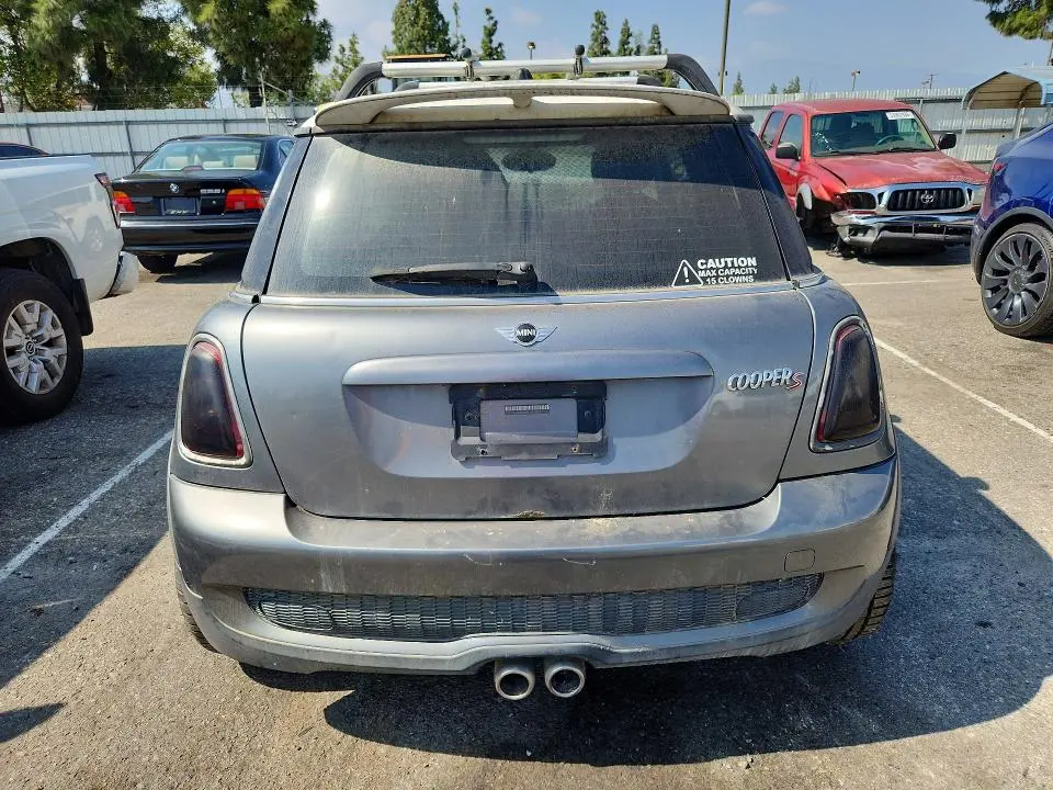 2010 MINI COOPER S  