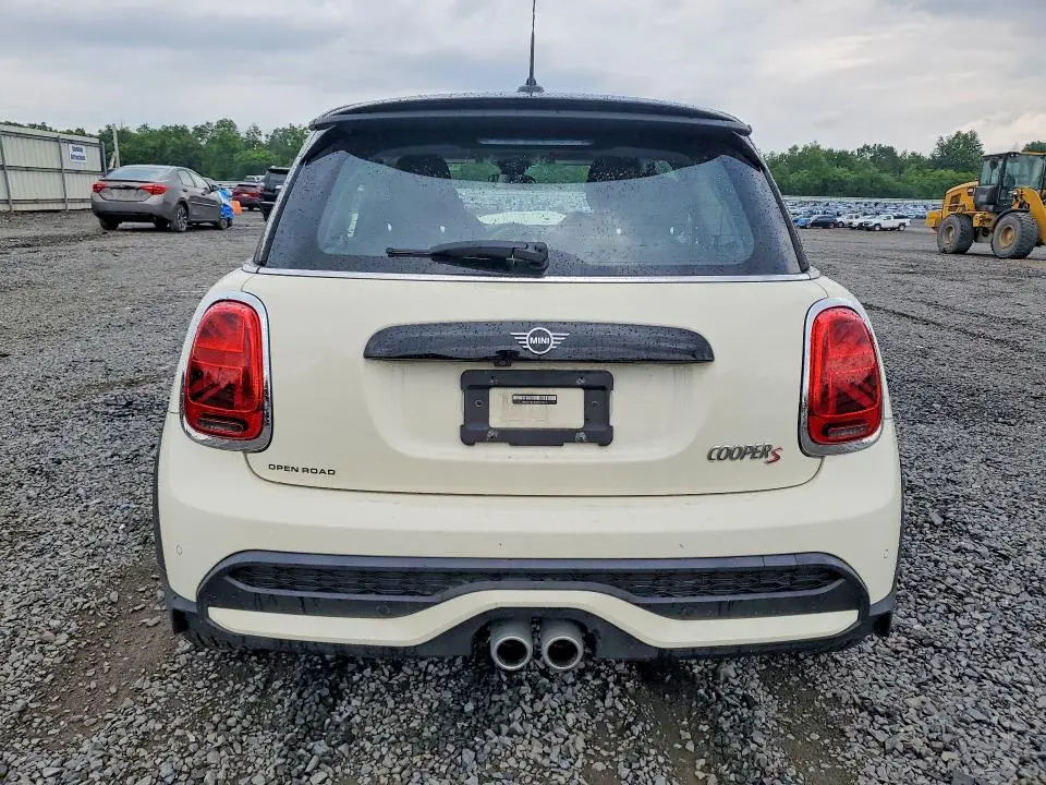 2023 MINI COOPER S  