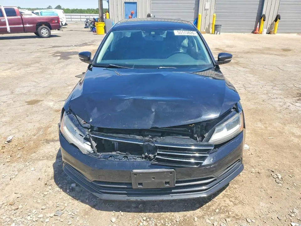 2017 VOLKSWAGEN JETTA SE  