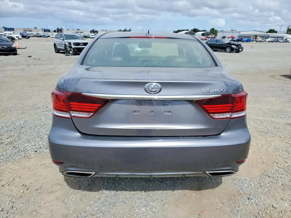 2013 LEXUS LS 460  
