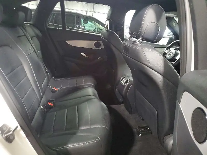 2019 MERCEDES-BENZ GLC 300  