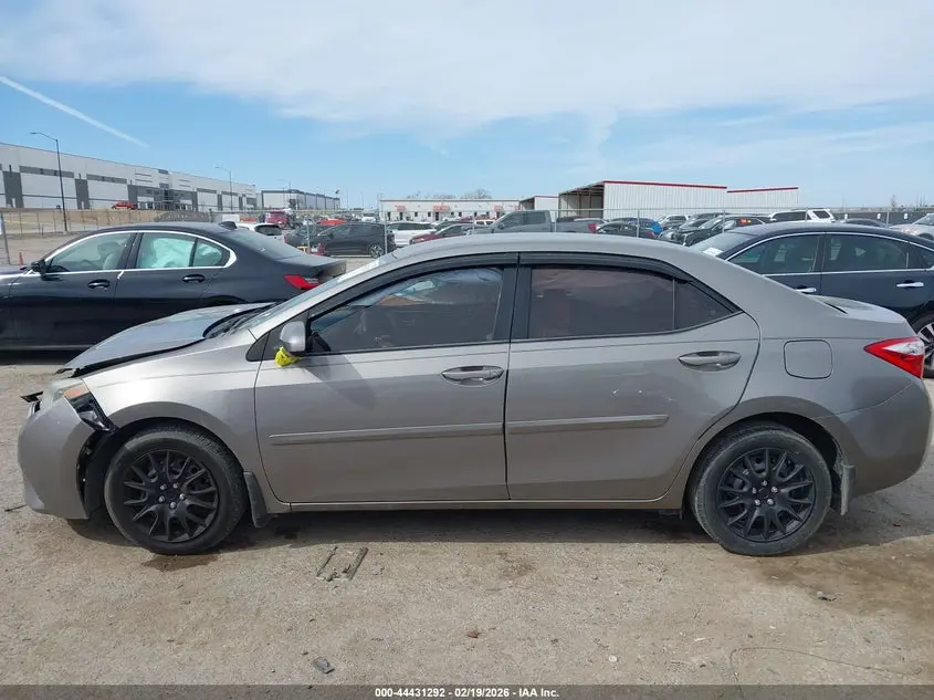 2015 TOYOTA COROLLA LE