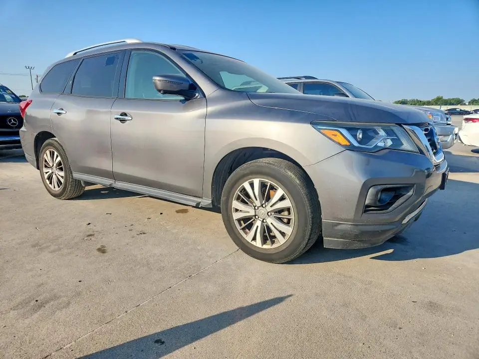 2019 NISSAN PATHFINDER SL  