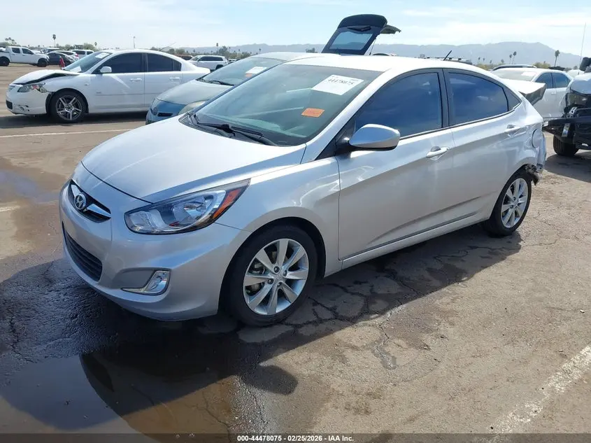 2012 HYUNDAI ACCENT GLS