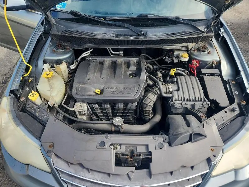 2010 CHRYSLER SEBRING LIMITED  