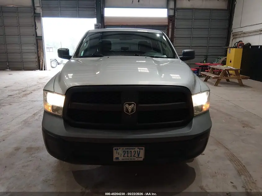 2018 RAM 1500 TRADESMAN  4X2 5'7 BOX