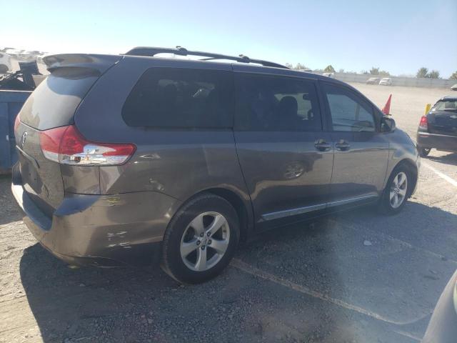 2011 TOYOTA SIENNA LE