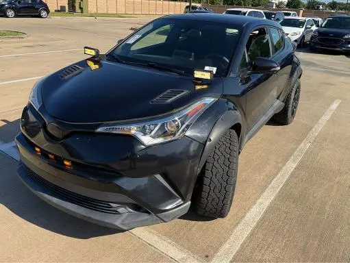 2019 TOYOTA C-HR LE  