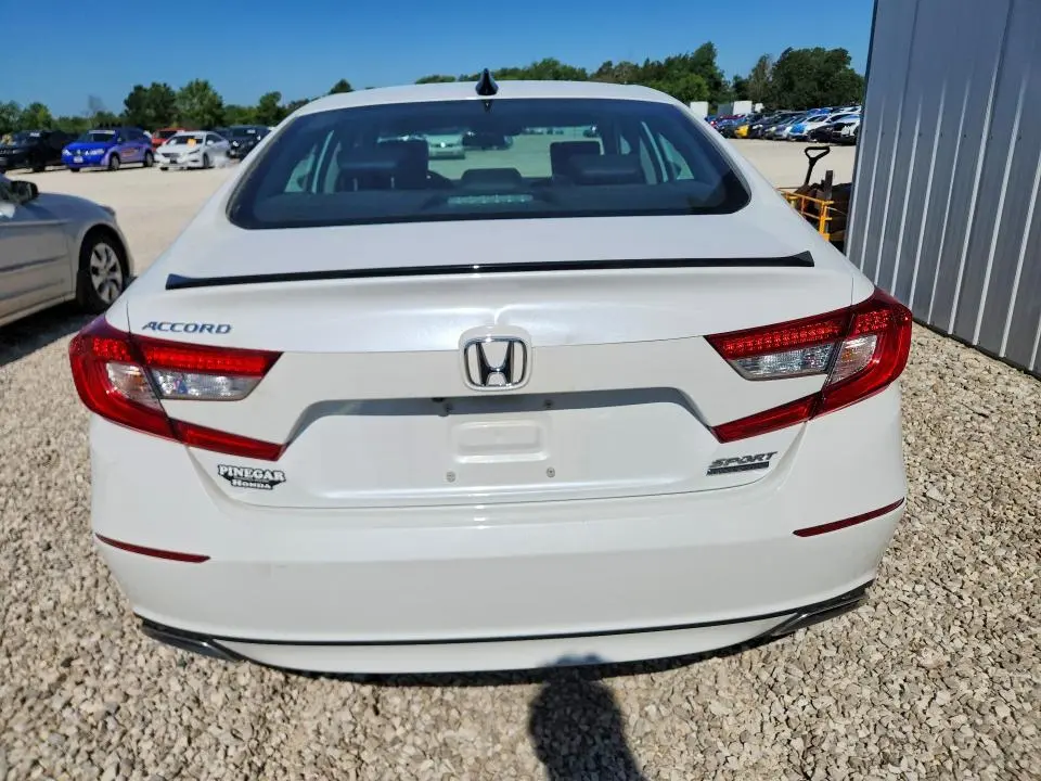2022 HONDA ACCORD   