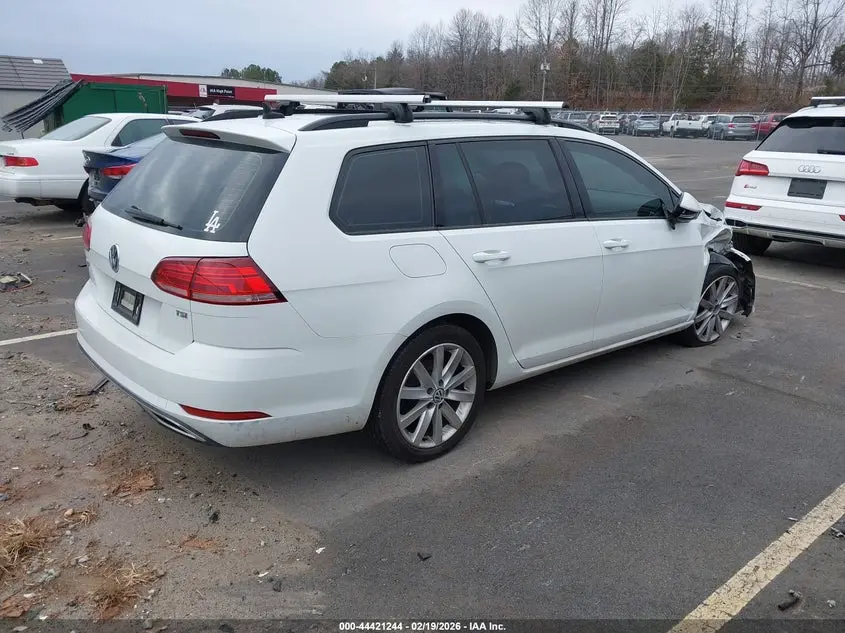 2018 VOLKSWAGEN GOLF SPORTWAGEN TSI S/TSI SE
