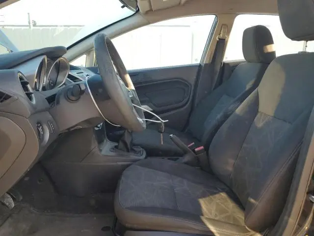 2011 FORD FIESTA SE  