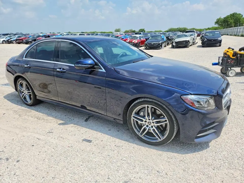 2019 MERCEDES-BENZ E 300  