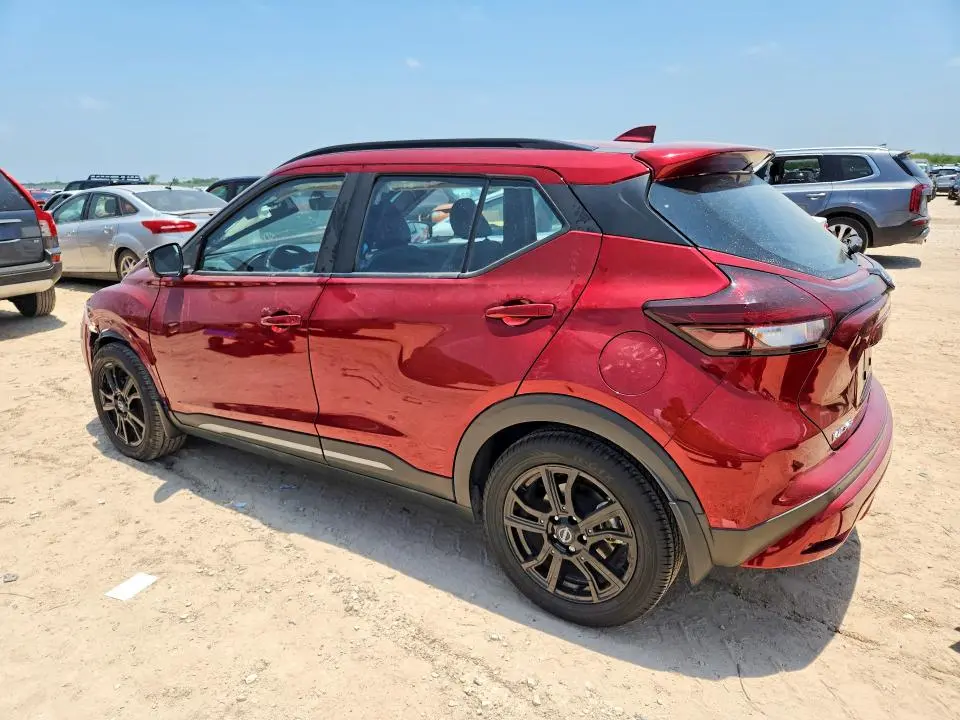 2022 NISSAN KICKS SR  
