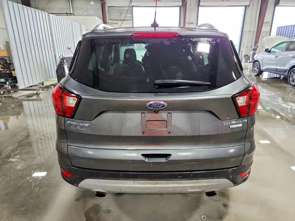2019 FORD ESCAPE TITANIUM  