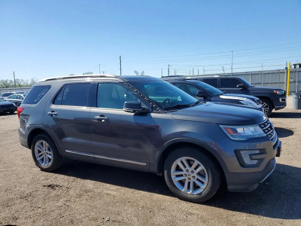 2016 FORD EXPLORER XLT  