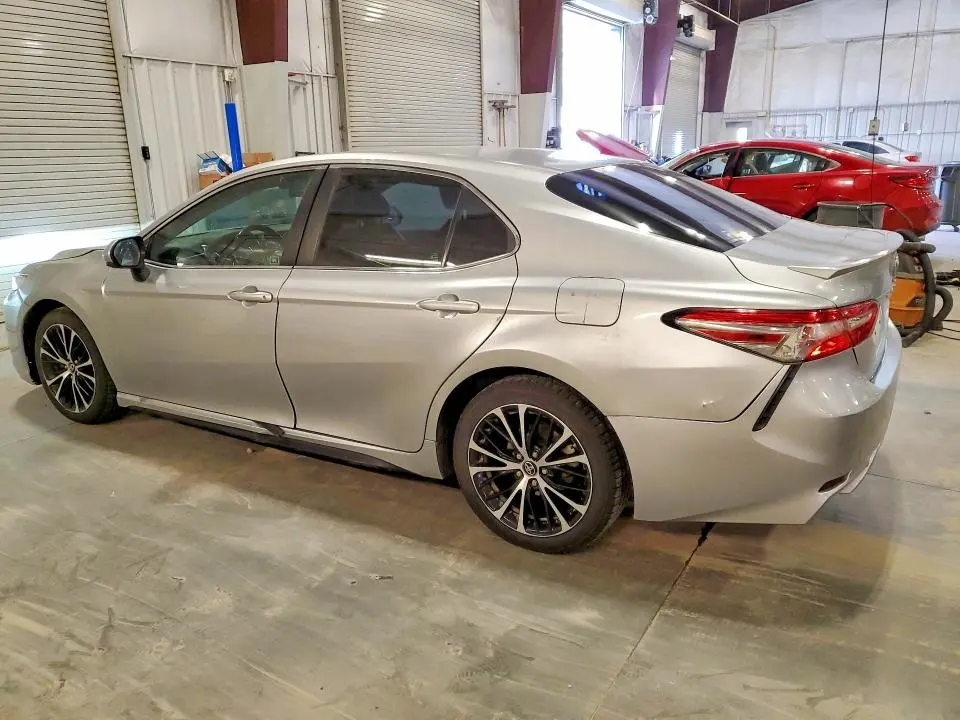 2018 TOYOTA CAMRY   