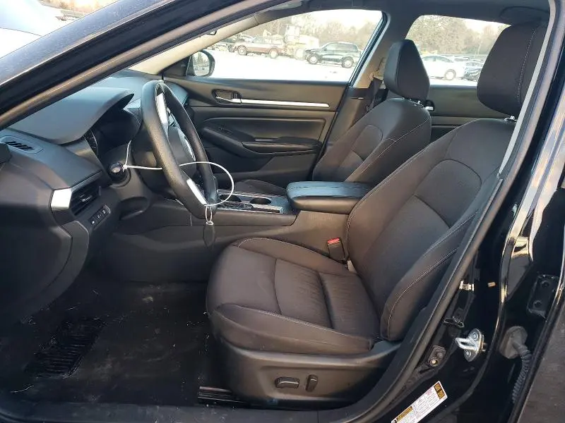 2022 NISSAN ALTIMA SV  