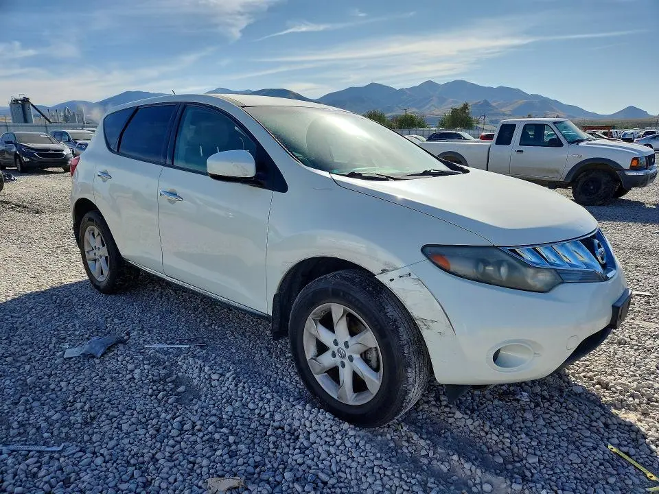 2010 NISSAN MURANO S  