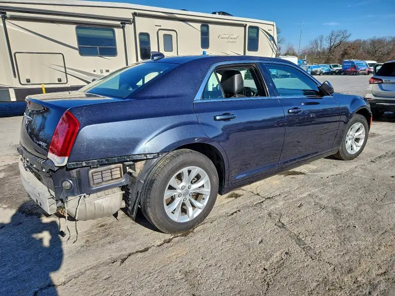 2016 CHRYSLER 300 LIMITED  