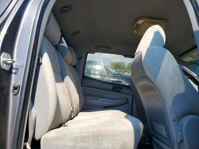 2011 TOYOTA TACOMA V6  