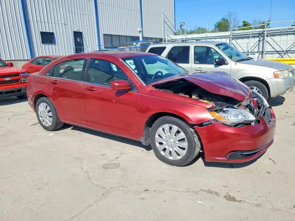 2013 CHRYSLER 200 LX  