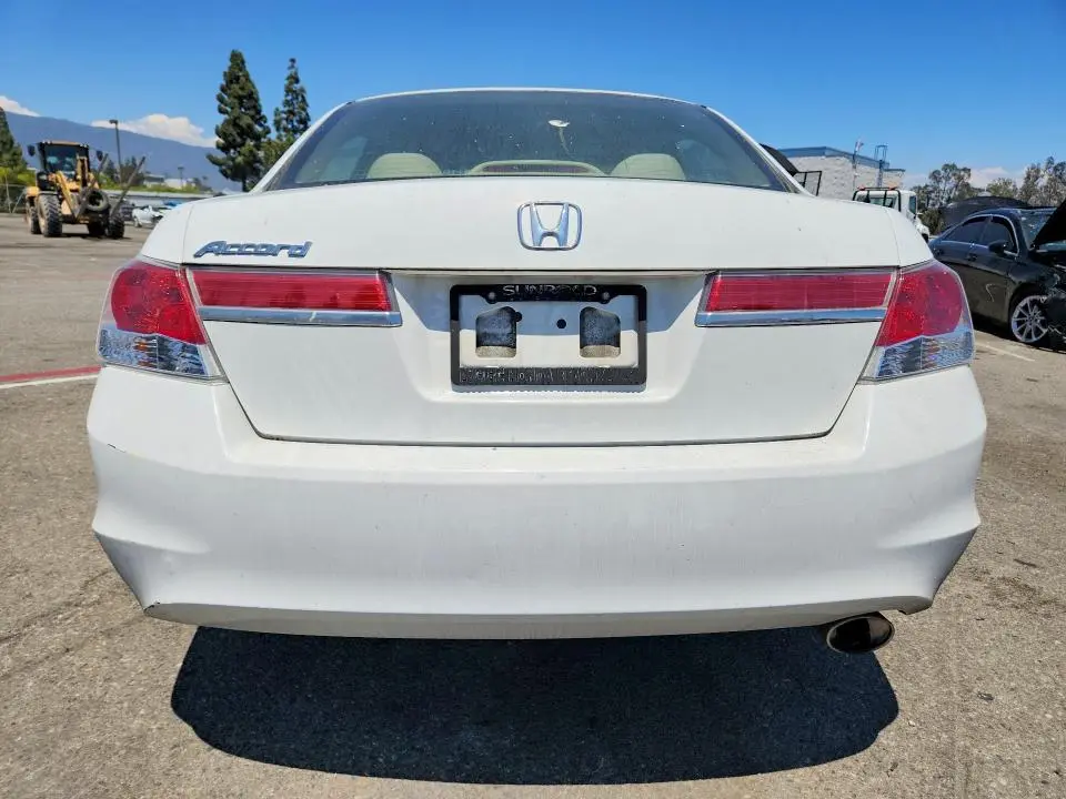 2012 HONDA ACCORD LX  