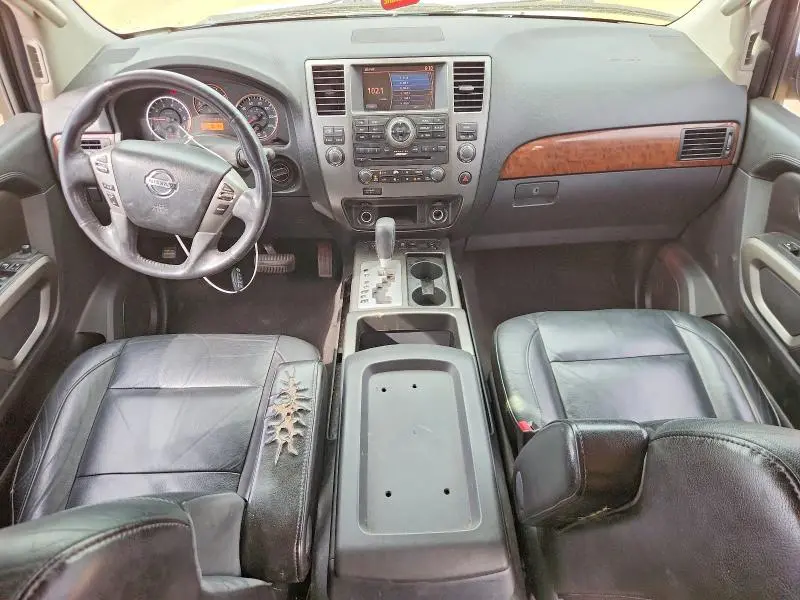 2015 NISSAN ARMADA SV  