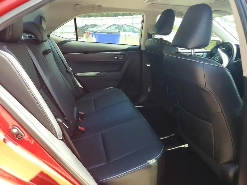 2018 TOYOTA COROLLA XLE  