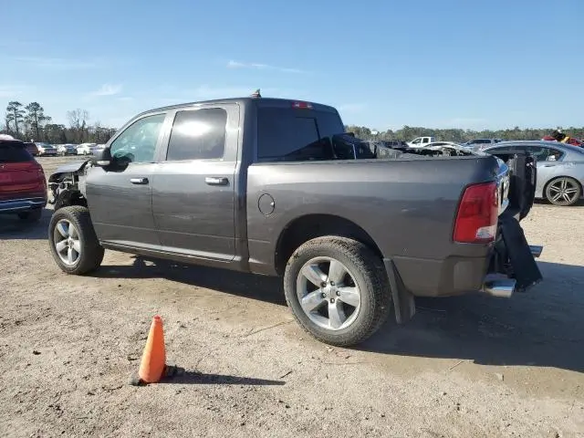 2016 RAM 1500 SLT  