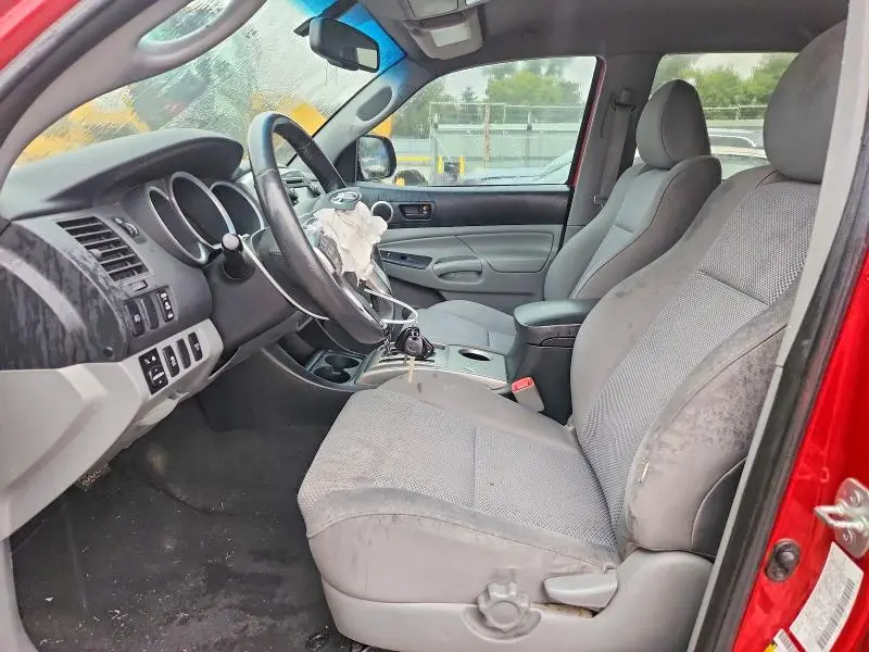 2013 TOYOTA TACOMA V6  